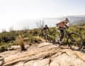 The riding experience with the Instinct is a precision landing. The riding position is immediately pleasing. Slightly stretched, but still comfortable.