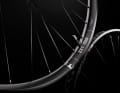 The new wheel series uses slightly asymmetrical rims for more even spoke tension and even greater durability.