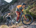 On average, EMTB readers want to invest exactly 6286 euros in their next bike. That's a little more than would be necessary for a model with solid equipment - as our test in the small premium class shows. Five candidates from mail order and specialist retailers compared. 