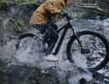 A blessing for nature, but rather a nuisance for cyclists – yet with the right kit, you’re guaranteed to remember your last ride in the rain for a long time to come. 13 items to keep you in good spirits in bad weather.