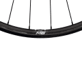Instead of three rim widths, Enve reduces the widths to 32 mm at the front and 29 mm at the rear