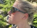 Damit ist die Sportbrille ideal für Bikerinnen und Biker mit schmalen Gesichtern.