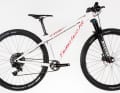 Light as a feather should be familiar to all ambitious racing families. The 27.5 can be reduced to 7.1 kilos.
