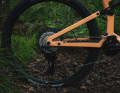 The new XT Di2 has twelve gears and shifts electronically.