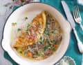 Une omelette est prête à être servie en quelques minutes et convient donc parfaitement aux cyclistes épuisés.