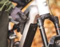 The battery can be folded forwards out of the down tube and is secured with a lock.