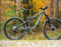 Focus presents a real all-rounder with the Jam2 SL. Suspension travel: 160/150 mm, wheels: 29 inch. It starts at a comparatively fair 6199 euros with a full carbon frame and removable battery.