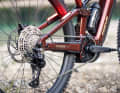 Bis auf die günstigsten Bikes kommen die Thron mit der neuen Shimano Hyperglide Deore Zwölffach Schaltung. Ob das mit der E-Power so eine gute Idee ist?