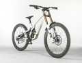Heavyweight: At 18.2 kilos (top model!), the Supreme DH is by far the heaviest bike in the test.