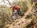 On the downhill, the Reign is determined, fast and offers excellent traction as it seeks out the ideal line.