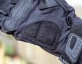 The thin gel padding has hardly any cushioning effect