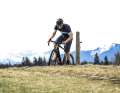 Gravel bikes - the great freedom: With the hybrid of sporty road bike and robust off-road bike, you have great freedom in your choice of terrain and model.