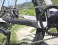 Santa Cruz treats the Stigmata to a generous, well-damped chainstay protector - by no means a matter of course on a gravel bike!