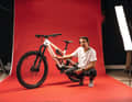 For the photo album: The sinfully expensive Specialized Levo SL Expert is returned and replaced by the aluminium version.