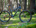 The Haibike Lyke is a lively trail and touring bike with 140 mm travel. The battery can be removed. It starts at 6499 euros.