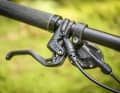Kurze sportliche Bremshebel hat das Bionicon schon ab Werk. Sehr gelungen.