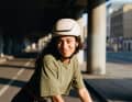 With its new Echo Pro, Headfirst aims to encourage more cyclists in urban areas to wear helmets. It’s a noble goal that the Dutch company hopes to achieve through modern design and clever details.