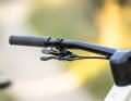 Full control: The remote lever can be used to operate the shock and dropper post.