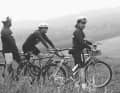 Revolutionäre Technik! Die Bikes der 90er machten den ganzen Spaß erst möglich. Man beachte: Damals topaktuelles Material, sogar mit Federgabel.