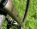 Not standard on high-end racers: fork, top tube, down tube and rear triangle offer practical threads for luggage, bottles and plates.