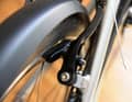 Can you find all the faults? The pad is not flat to the rim, touches the rim under the brake track and the brake shoe is open to the front - very dangerous!
