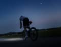 Avec la série UFO, Lupine se lance dans un tout nouveau segment et lance sur le marché une sacoche de selle avec feu arrière intégré.