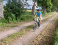 Route, gravier, prairie, pavés, chemins de dalles de RDA : le Bianchi a dû faire ses preuves sur de nombreux terrains.