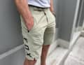 Like the jeans trousers: two slit pockets. But with a zip.