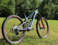 With 140 and 150 millimetres of suspension travel, the Merida One Forty 6000 is positioned as an all-mountain bike.