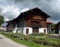 Oberbayern: so schön! Dorfhaus zwischen Starnberg und Schongau.