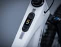 The AXS Bridge Display sits in the top tube and the cockpit is very clean with the wireless AXS pods.
