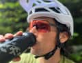 A cheap plastic bottle, the sort most cyclists drink from, costs less than €5. We’ll tell you why that’s not such a good idea.