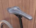 Voici à quoi ressemble la selle une fois montée. Le rembourrage est fabriqué en mousse Infinergy, un matériau que l'on retrouve sur les semelles des chaussures de course.