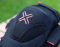 With its thick padding, the Fuse Delta protects the kneecap and the surrounding tissue.