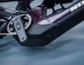The motor area is encapsulated. Hidden underneath is the Sram Eagle Powertrain motor with Brose Drive SMag hardware.