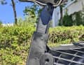 Exciting detail: the saddle can be adjusted with a twist to give everyone the right riding position.