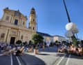 Summer atmosphere at Odeonsplatz.