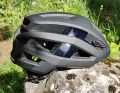 Der neue Fahrradhelm kommt von Leatt, heißt Endurance 4.0 und kostet 190 Euro.