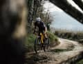 Italian manufacturer Lee Cougan is breaking new ground in the gravel segment with the Innova Super Gravel.