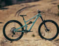 The Core 2 is also significantly lighter in aluminium, the equipment with Fox suspension and Dominion brakes is somewhat more valuable than the Core 1. Price: 3499 euros.