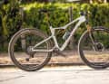 Now with 120 millimetres: the Orbea Oiz race bike for 2023. 