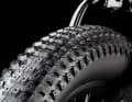 The tyres have an easy-rolling profile and a decent width. This means they can also withstand light off-road use.