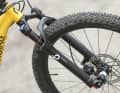 The air suspension fork can also be perfectly tuned for lightweight bikers and thus offers real added value.