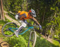 Will spielen, kann spielen! Zumindest, solange der Trail nach unten führt: das Kona Process 134 DL.