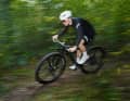 Das 32 Zoll Mountainbike von Bike Ahead ist nicht nur eine Studie, sondern soll auf dem Trail zeigen, wo die Vorteile des neuen Laufradstandards liegen.