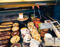 At the same time, the author takes us into a world of culinary delights, discoveries and experiences.