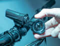 The lamp head can be rotated through 180 degrees. This means you can also use the Cateye whilst riding with the handlebars in a low position