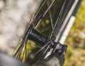 Super-light carbon wheels with textile spokes, ...