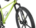 Das Custom-Bike wird von einer Intend Samurai XC 32 Upsidedown-Federgabel mit 100 Millimetern Federweg angeführt.