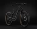 Das neue Thömus Lightrider E3 Pro soll im Gelände mit einer sportlicheren Geometrie punkten.